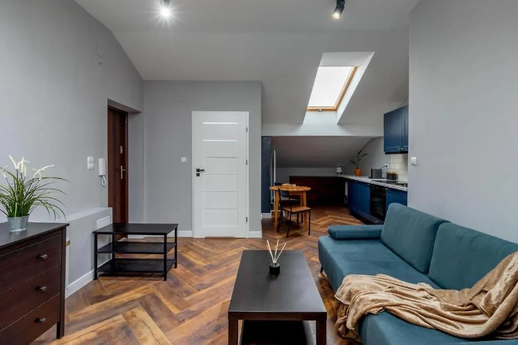Close-Central Warsaw Apartment - Great Location- Praga Polnoc - 18 People -Marcinkowskiego