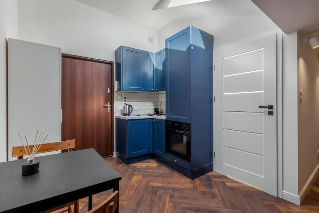 Close-Central Warsaw Apartment - Great Location- Praga Polnoc - 18 People -Marcinkowskiego